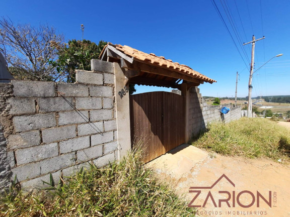 Chácara à Venda, 1.000 m² em Chácara Dallas - Taubaté