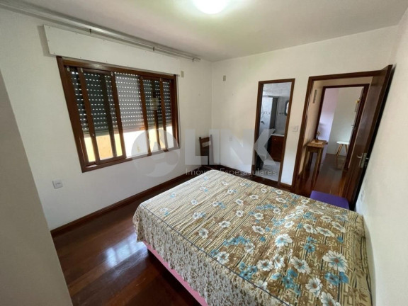 Imagem Casa com 3 Quartos à Venda, 363 m² em Tristeza - Porto Alegre Imagem Casa com 3 Quartos à Venda, 363 m² em Tristeza - Porto Alegre