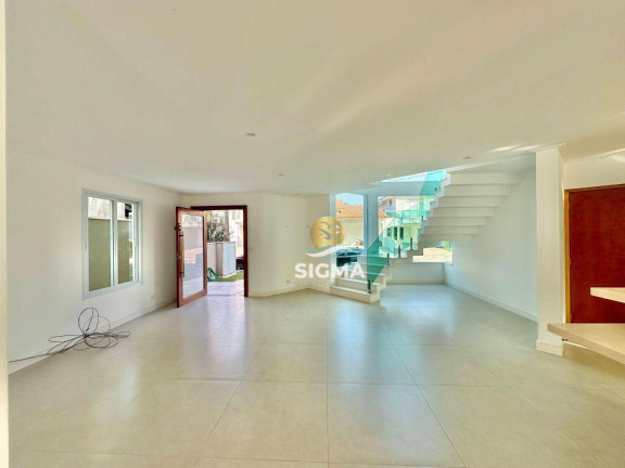 Imagem Casa com 4 Quartos à Venda, 240 m² em Balneário Praia Do Pernambuco - Guarujá Imagem Casa com 4 Quartos à Venda, 240 m² em Balneário Praia Do Pernambuco - Guarujá