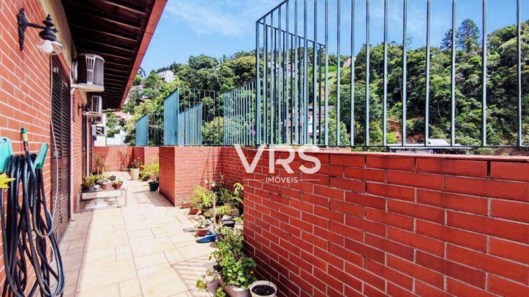 Imagem Cobertura com 4 Quartos à Venda, 240 m² em Agriões - Teresópolis Imagem Cobertura com 4 Quartos à Venda, 240 m² em Agriões - Teresópolis