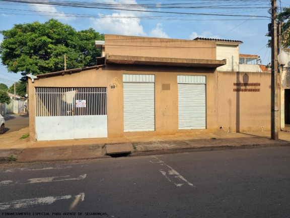 Imóvel Comercial à Venda, 108 m² em Jardim Esperança - Sarandi