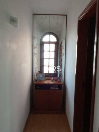 Imagem Casa com 4 Quartos à Venda, 218 m² em Granja Guarani - Teresópolis