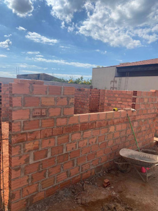 Imagem Casa com 3 Quartos à Venda, 116 m² em Botucatu Imagem Casa com 3 Quartos à Venda, 116 m² em Botucatu