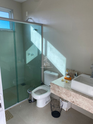 Imagem Casa com 5 Quartos à Venda, 275 m² em Cararu - Eusébio