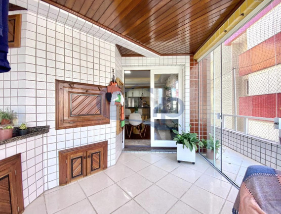 Imagem Apartamento com 3 Quartos à Venda, 161 m² em Predial - Torres