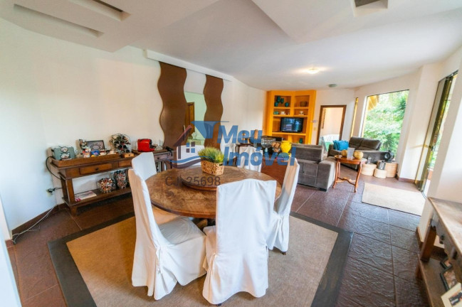 Imagem Casa com 5 Quartos à Venda, 1.200 m² em Park Way - Brasília Imagem Casa com 5 Quartos à Venda, 1.200 m² em Park Way - Brasília