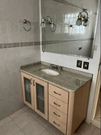 Imagem Casa com 4 Quartos à Venda, 480 m² em Jardim Botânico - Curitiba Imagem Casa com 4 Quartos à Venda, 480 m² em Jardim Botânico - Curitiba