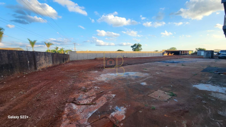 Imagem Galpão à Venda, 2.700 m² em Jardim Tarobá - Cambé