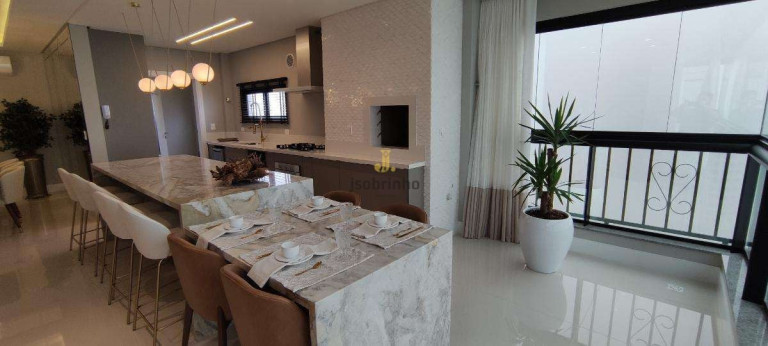 Foto do imóvel Apartamento com 4 Quartos à Venda, 187 m² em Meia Praia - Itapema