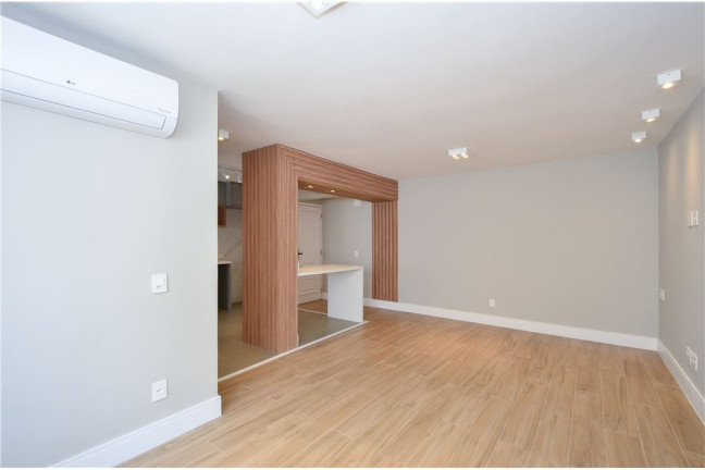 Imagem Apartamento com 2 Quartos à Venda, 70 m² em Moema - São Paulo