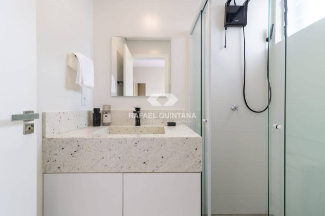 Imagem Apartamento à Venda, 23 m² em Centro - Florianópolis Imagem Apartamento à Venda, 23 m² em Centro - Florianópolis