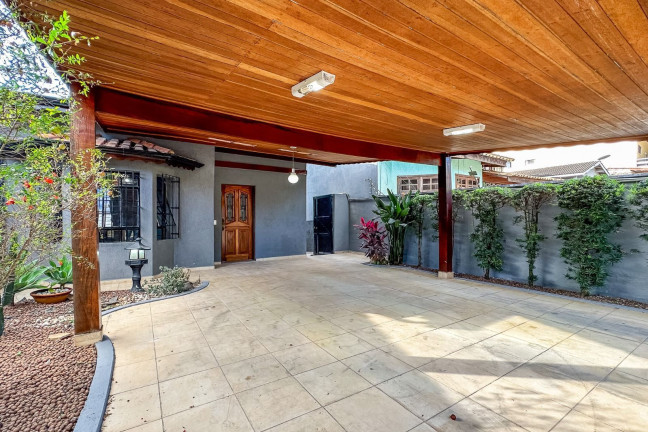 Imagem Casa com 5 Quartos à Venda, 239 m² em Jardim Santa Bárbara - Atibaia
