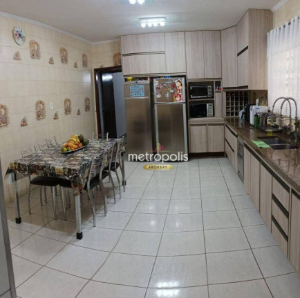 Sobrado com 4 Quartos à Venda, 310 m² em São João Clímaco - São Paulo