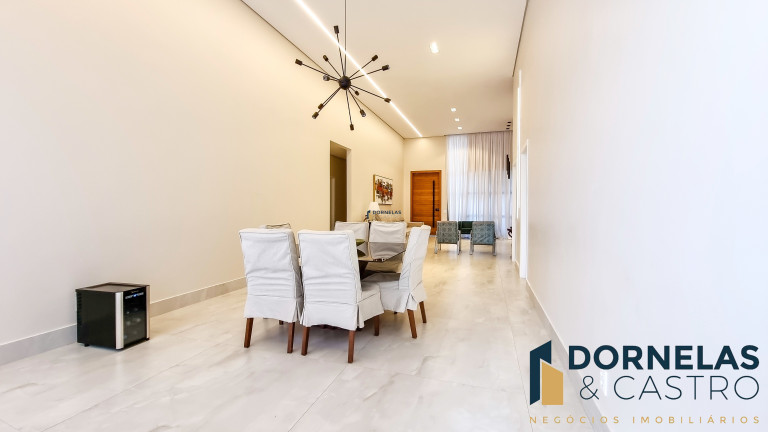 Imagem Casa com 3 Quartos à Venda, 400 m² em Park Way - Brasília Imagem Casa com 3 Quartos à Venda, 400 m² em Park Way - Brasília