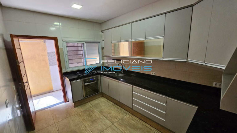 Imagem Casa com 3 Quartos à Venda, 141 m² em Canto Do Forte - Praia Grande