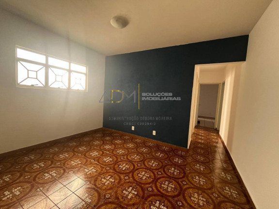 Imagem Casa com 4 Quartos para Alugar, 250 m² em Vila Nova Botucatu - Botucatu