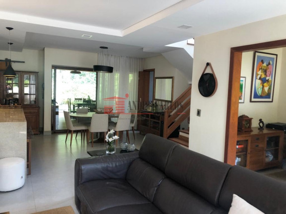 Imagem Casa de Condomínio com 3 Quartos à Venda, 225 m² em Chácara Dos Junqueiras - Carapicuíba