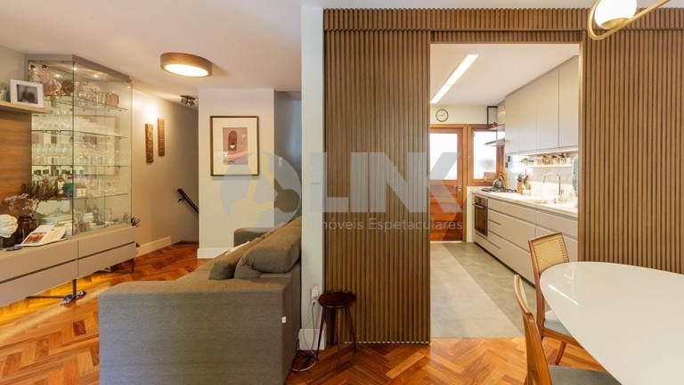 Imagem Imóvel com 3 Quartos à Venda, 196 m² em Mont Serrat - Porto Alegre Imagem Imóvel com 3 Quartos à Venda, 196 m² em Mont Serrat - Porto Alegre