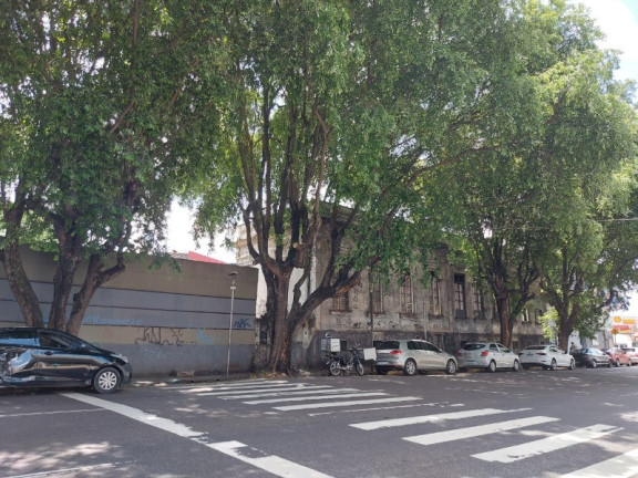 Imagem Terreno à Venda, 700 m² em Centro - Manaus Imagem Terreno à Venda, 700 m² em Centro - Manaus