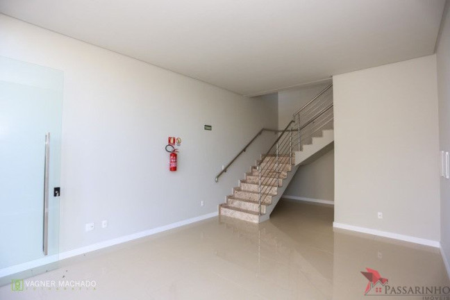 Imagem Sala Comercial à Venda, 104 m² em Centro - Torres Imagem Sala Comercial à Venda, 104 m² em Centro - Torres