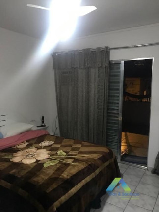 Imagem Sobrado com 4 Quartos à Venda, 225 m² em Jardim Cristiane - Santo André