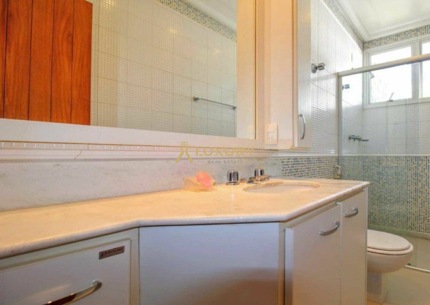 Imagem Imóvel com 4 Quartos à Venda,  em Belvedere - Belo Horizonte