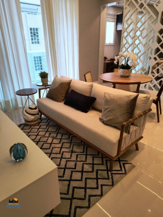 Apartamento com 2 Quartos à Venda,  em José Menino - Santos