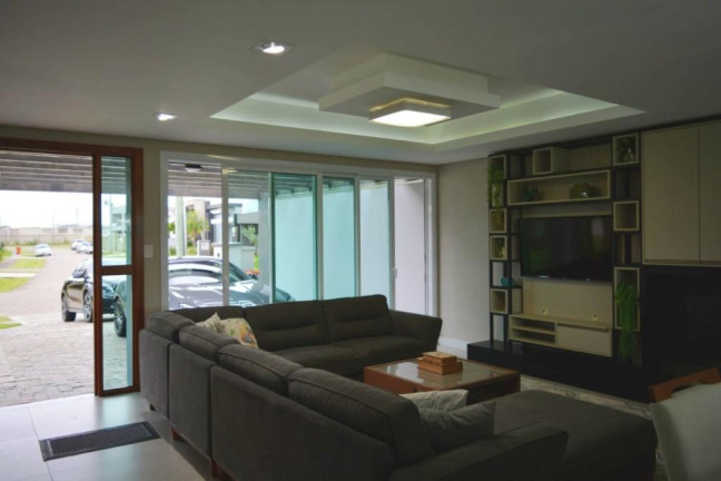 Imagem Casa com 4 Quartos à Venda, em -- - Capao Da Canoa Imagem Casa com 4 Quartos à Venda, em -- - Capao Da Canoa