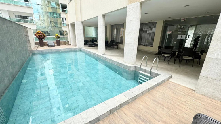 Imagem Apartamento com 3 Quartos à Venda, 140 m² em Meia Praia - Itapema