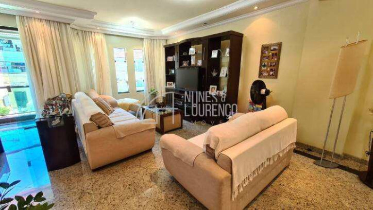 Imagem Casa com 4 Quartos à Venda, 337 m² em Embaré - Santos