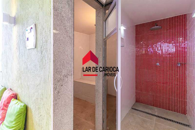 Imagem Imóvel com 4 Quartos à Venda, 595 m² em Humaitá - Rio De Janeiro Imagem Imóvel com 4 Quartos à Venda, 595 m² em Humaitá - Rio De Janeiro