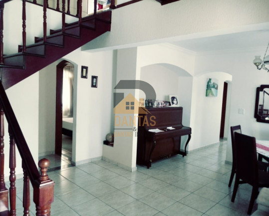 Imagem Imóvel com 5 Quartos à Venda, em Centro - Itu Imagem Imóvel com 5 Quartos à Venda, em Centro - Itu