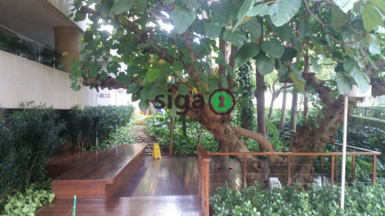 Imagem Apartamento com 4 Quartos à Venda, 180 m² em Campo Belo - São Paulo