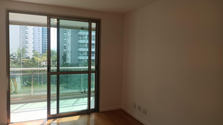 Imagem Apartamento com 4 Quartos à Venda, 333 m² em Barra Da Tijuca - Rio De Janeiro Imagem Apartamento com 4 Quartos à Venda, 333 m² em Barra Da Tijuca - Rio De Janeiro