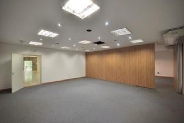 Edifício Residencial para Alugar, 1.970 m² em Barra Funda - São Paulo