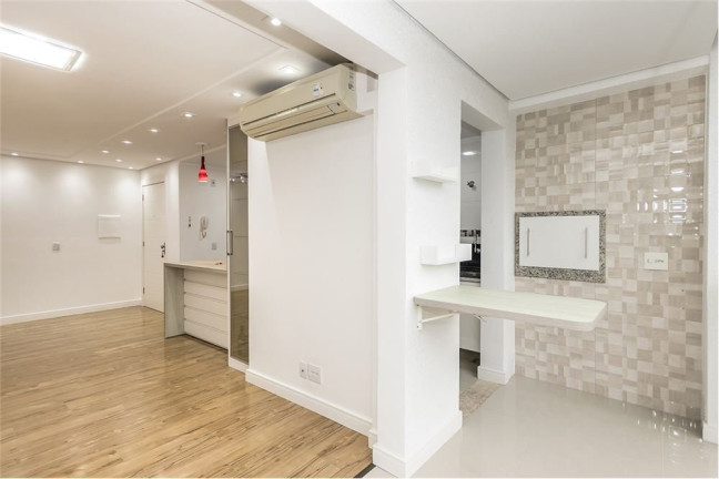 Imagem Apartamento com 3 Quartos à Venda, 83 m² em Vila Ipiranga - Porto Alegre