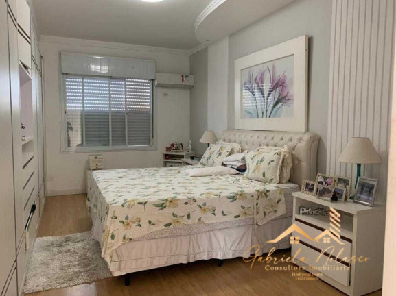 Imagem Apartamento com 3 Quartos à Venda, 210 m² em Boqueirão - Santos