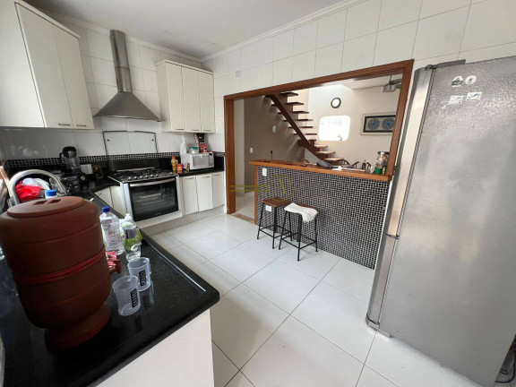 Imagem Sobrado com 4 Quartos à Venda, 251 m² em Parque Balneário Oásis - Peruíbe Imagem Sobrado com 4 Quartos à Venda, 251 m² em Parque Balneário Oásis - Peruíbe
