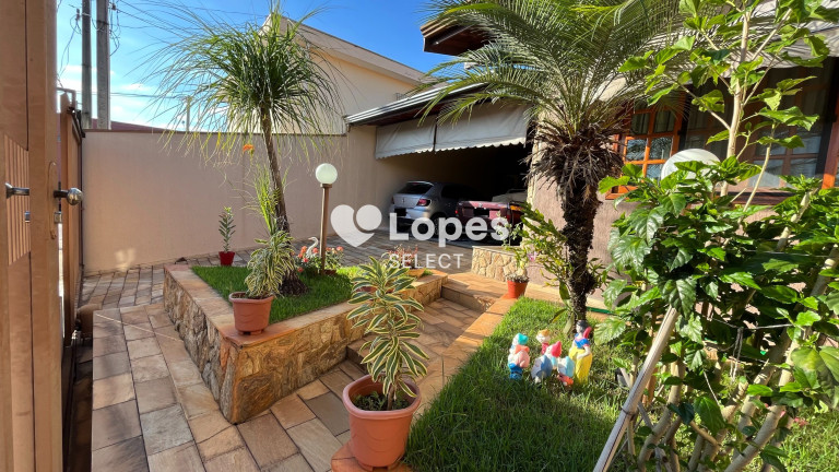 Imagem Casa com 3 Quartos à Venda, 190 m² em Santo Antônio - Louveira