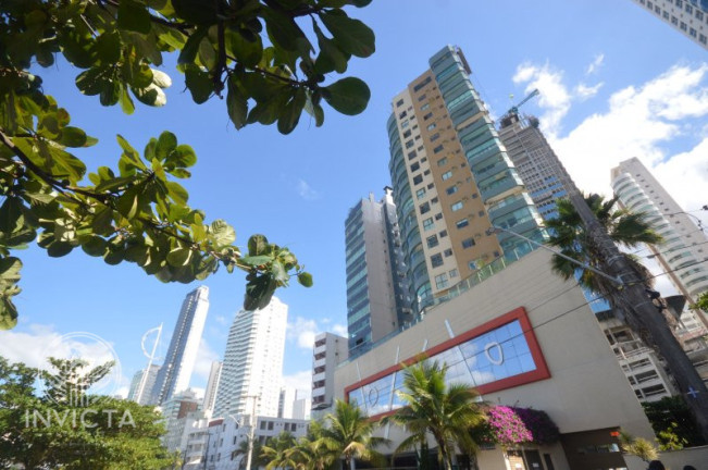 Imagem Apartamento com 3 Quartos à Venda, 163 m² em Centro - Balneário Camboriú Imagem Apartamento com 3 Quartos à Venda, 163 m² em Centro - Balneário Camboriú