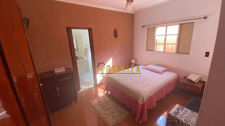 Imagem Casa com 3 Quartos à Venda, 210 m² em Vila Barcelona - Sorocaba Imagem Casa com 3 Quartos à Venda, 210 m² em Vila Barcelona - Sorocaba
