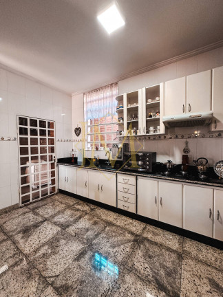 Imagem Casa com 3 Quartos à Venda, 360 m² em Bom Jesus - Coronel Fabriciano