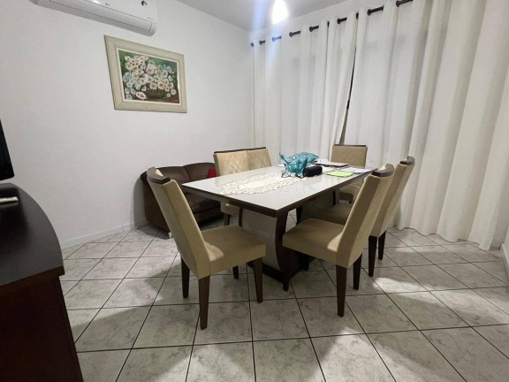 Imagem Casa com 4 Quartos à Venda, 240 m² em Balneário - Florianópolis