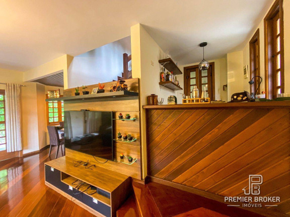 Imagem Casa com 3 Quartos à Venda, 156 m² em Quebra Frascos - Teresópolis Imagem Casa com 3 Quartos à Venda, 156 m² em Quebra Frascos - Teresópolis