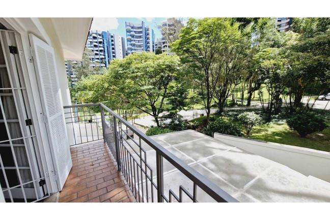 Imagem Casa de Condomínio com 4 Quartos à Venda, 329 m² em Jardim Vitória Régia - São Paulo