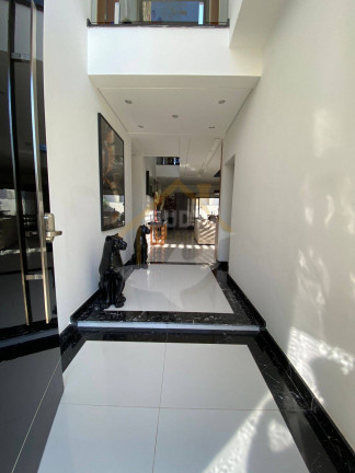 Imagem Casa com 5 Quartos à Venda, 530 m² em Alphaville - Santana De Parnaíba Imagem Casa com 5 Quartos à Venda, 530 m² em Alphaville - Santana De Parnaíba