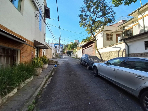 Casa com 3 Quartos à Venda, 238 m² em Aclimação - São Paulo