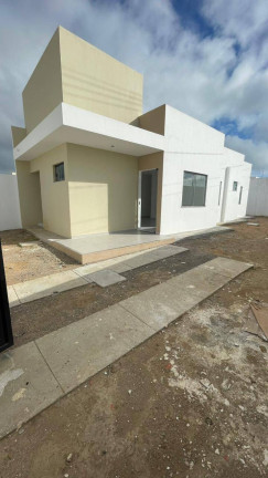 Casa com 2 Quartos à Venda, 174 m² em Conceição - Feira De Santana