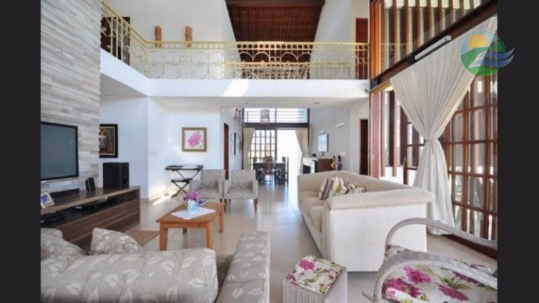 Imagem Casa com 7 Quartos à Venda, 575 m²