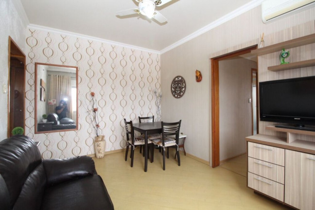 Imagem Imóvel com 3 Quartos à Venda, 80 m² em Bom Fim - Porto Alegre Imagem Imóvel com 3 Quartos à Venda, 80 m² em Bom Fim - Porto Alegre